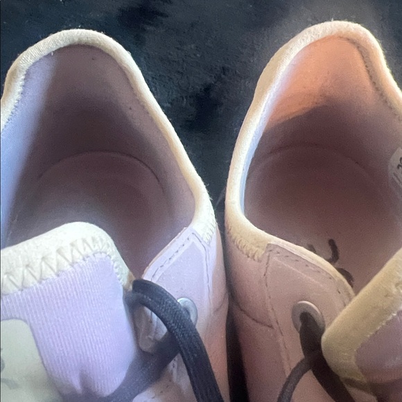 On Clouds Running Athletic Shoes - Picture 9 of 9